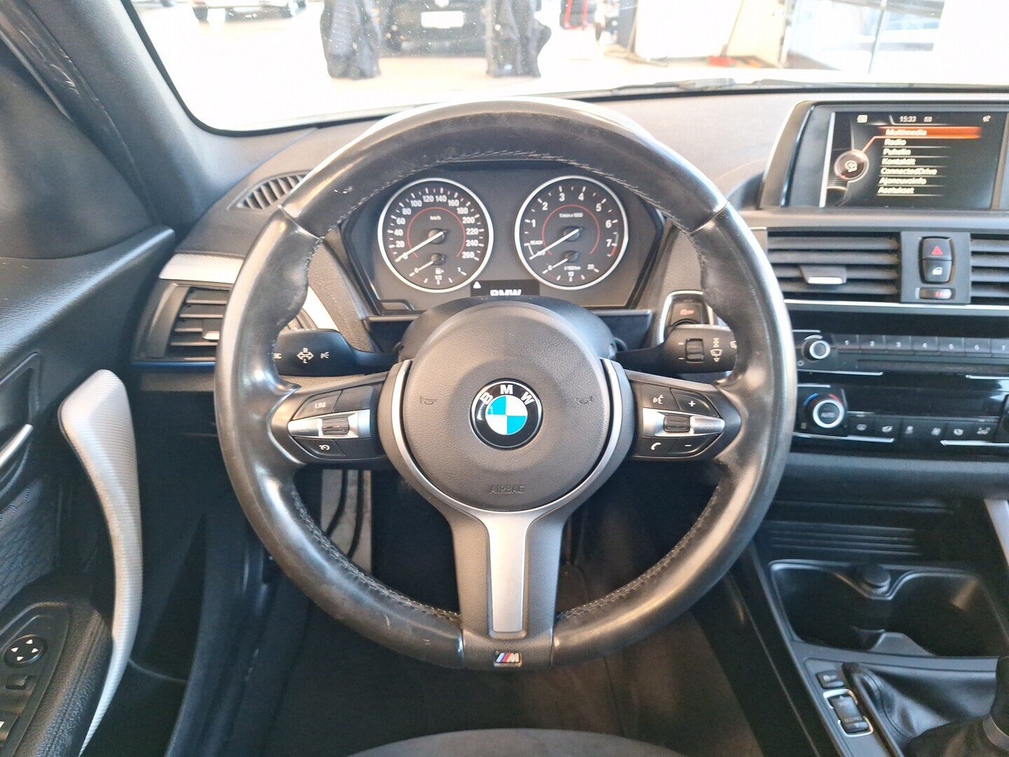 BMW 118 2016