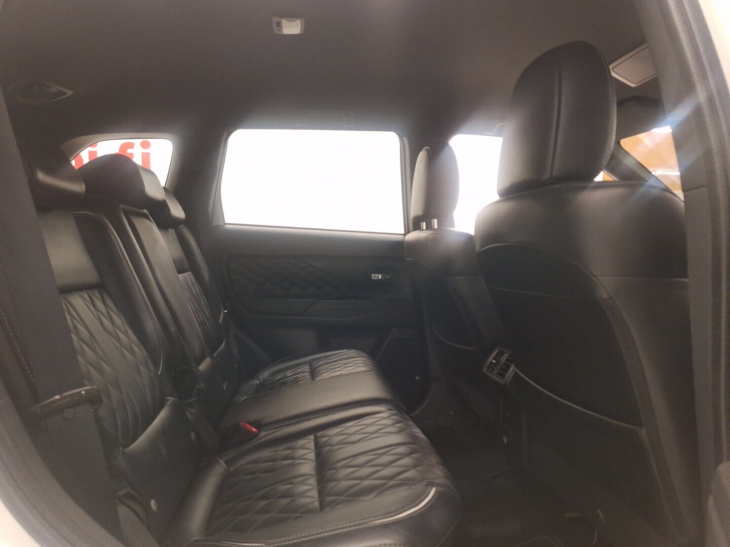 MITSUBISHI Outlander PHEV 2019