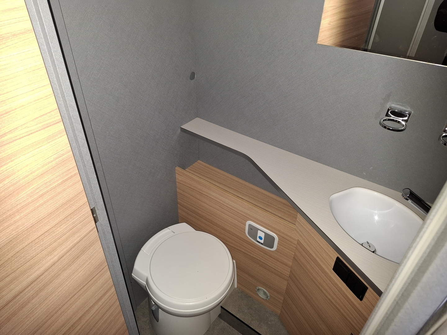 DETHLEFFS Just T7052 DBM 2021