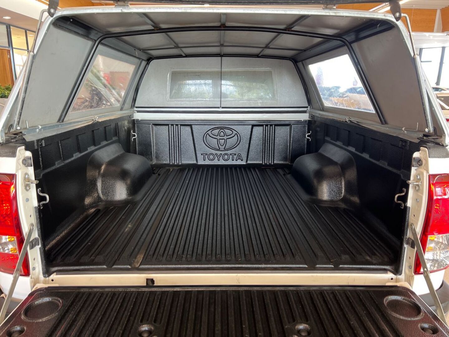 TOYOTA Hilux 2021