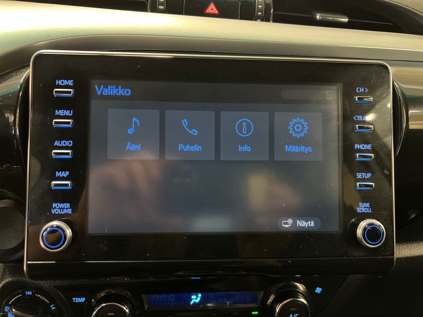 TOYOTA Hilux 2021