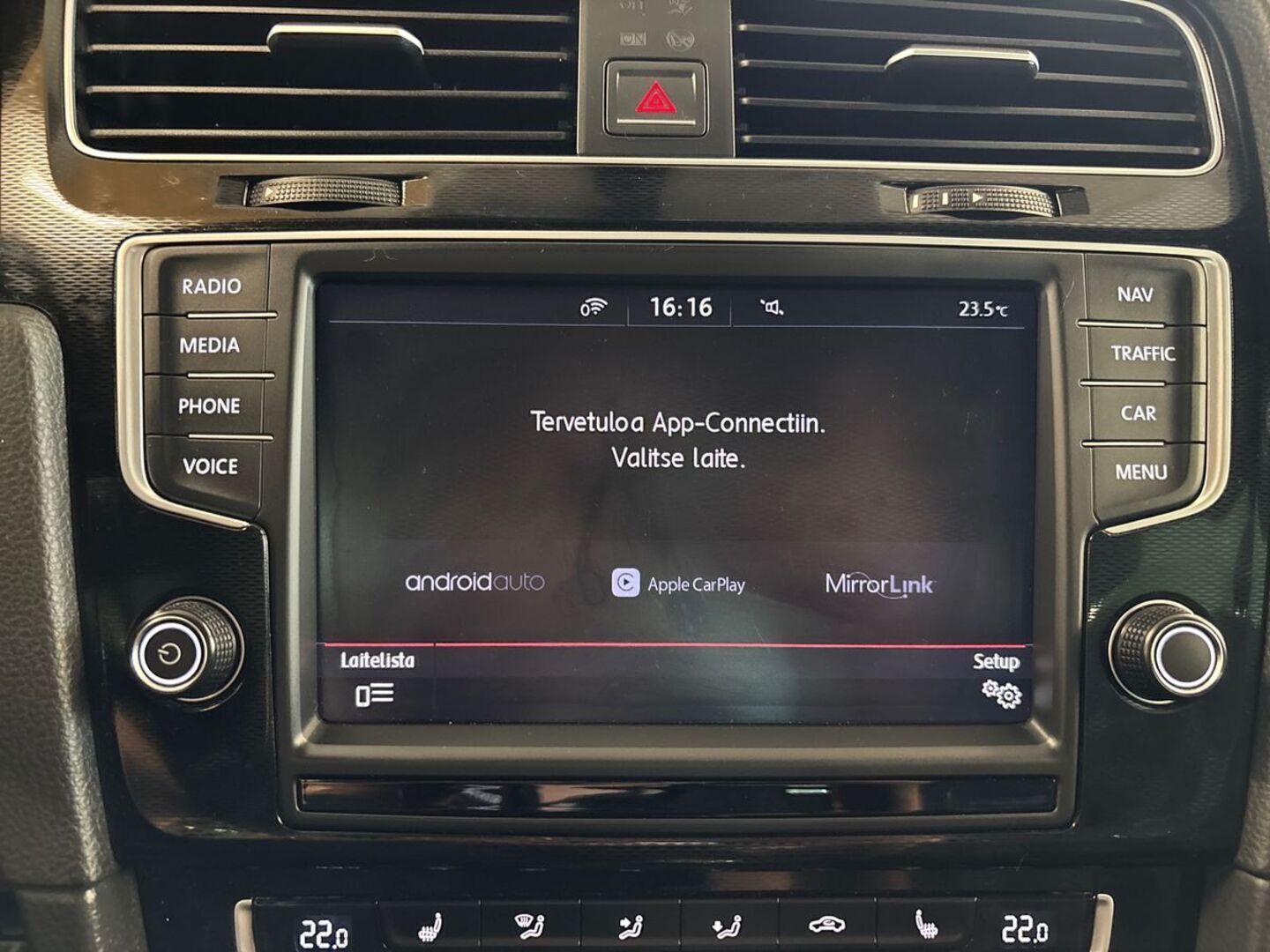 VOLKSWAGEN Golf 2016