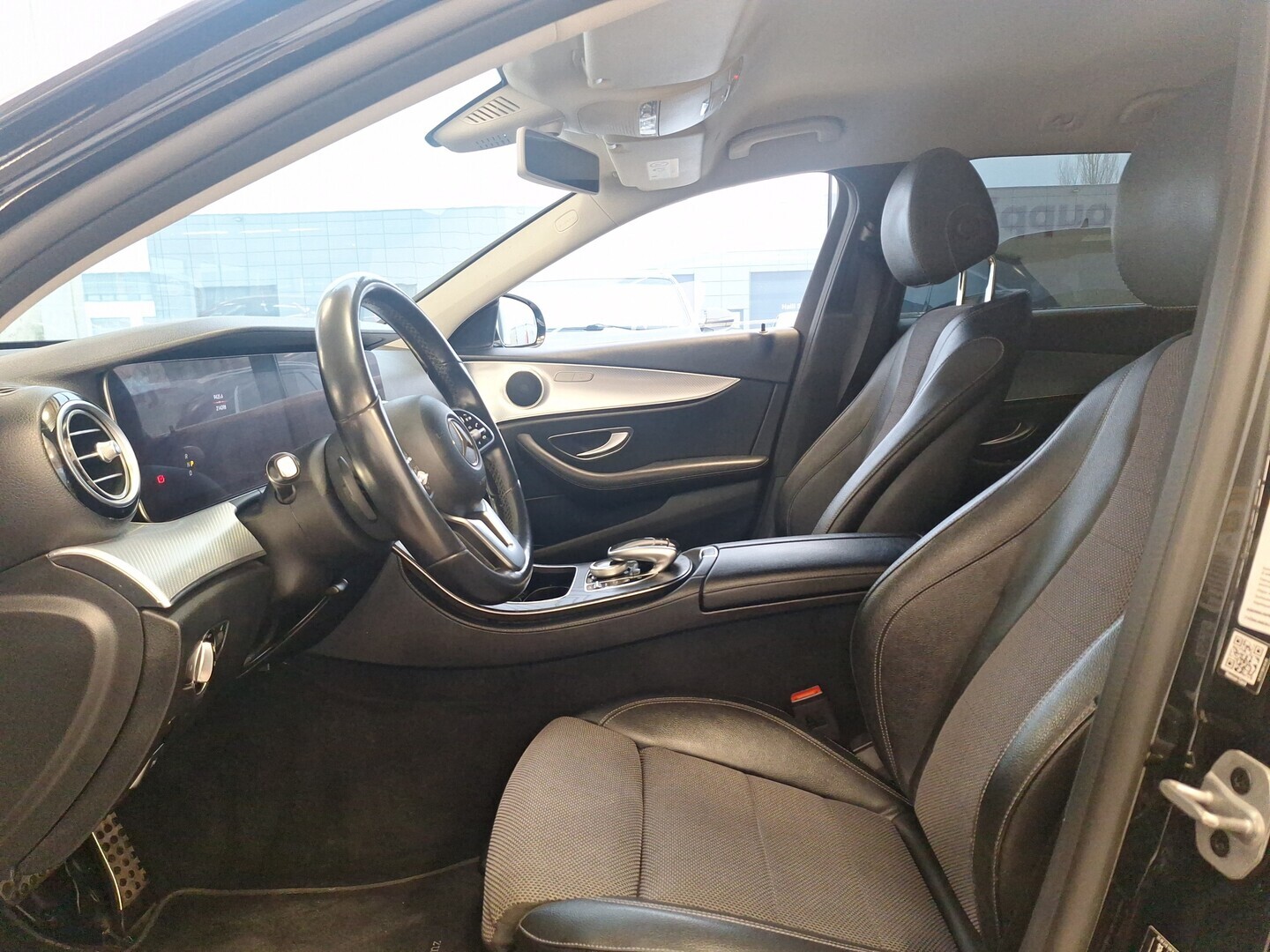 MERCEDES-BENZ E 2020