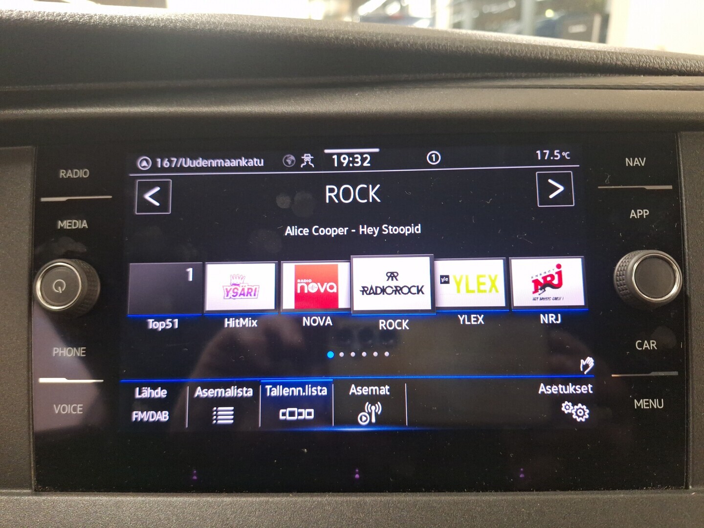 VOLKSWAGEN Transporter 2021