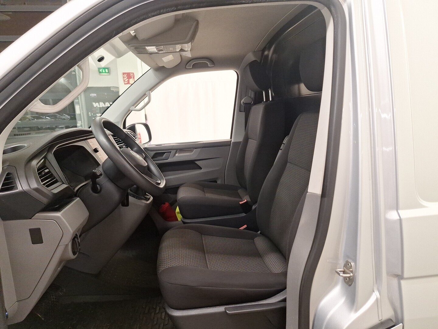 VOLKSWAGEN Transporter 2021