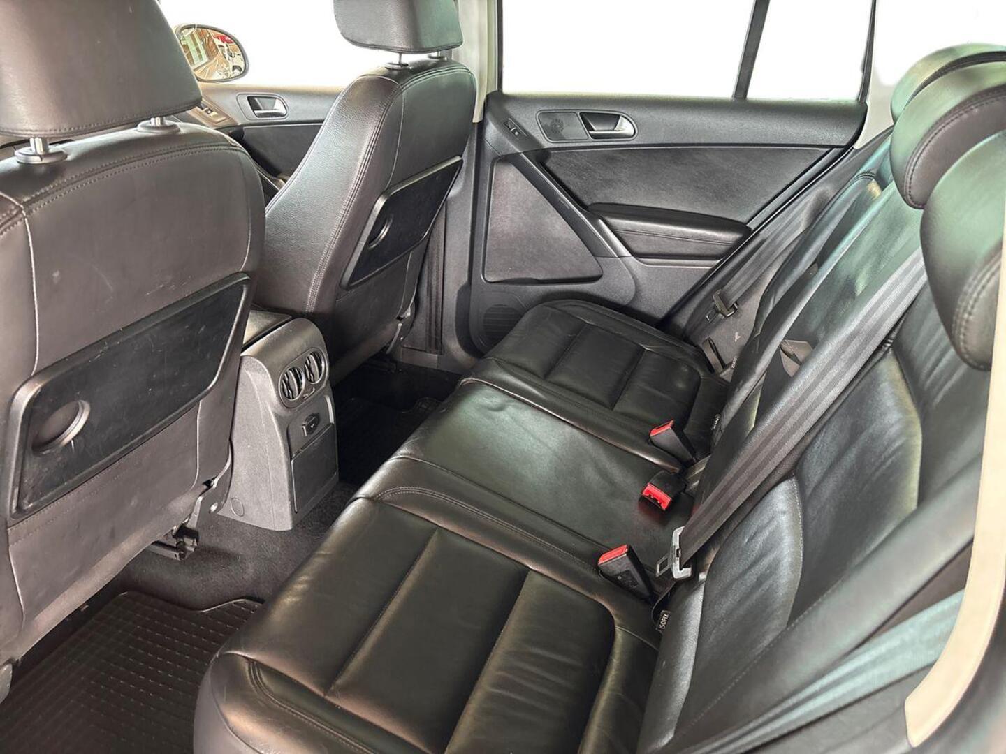 VOLKSWAGEN Tiguan 2010