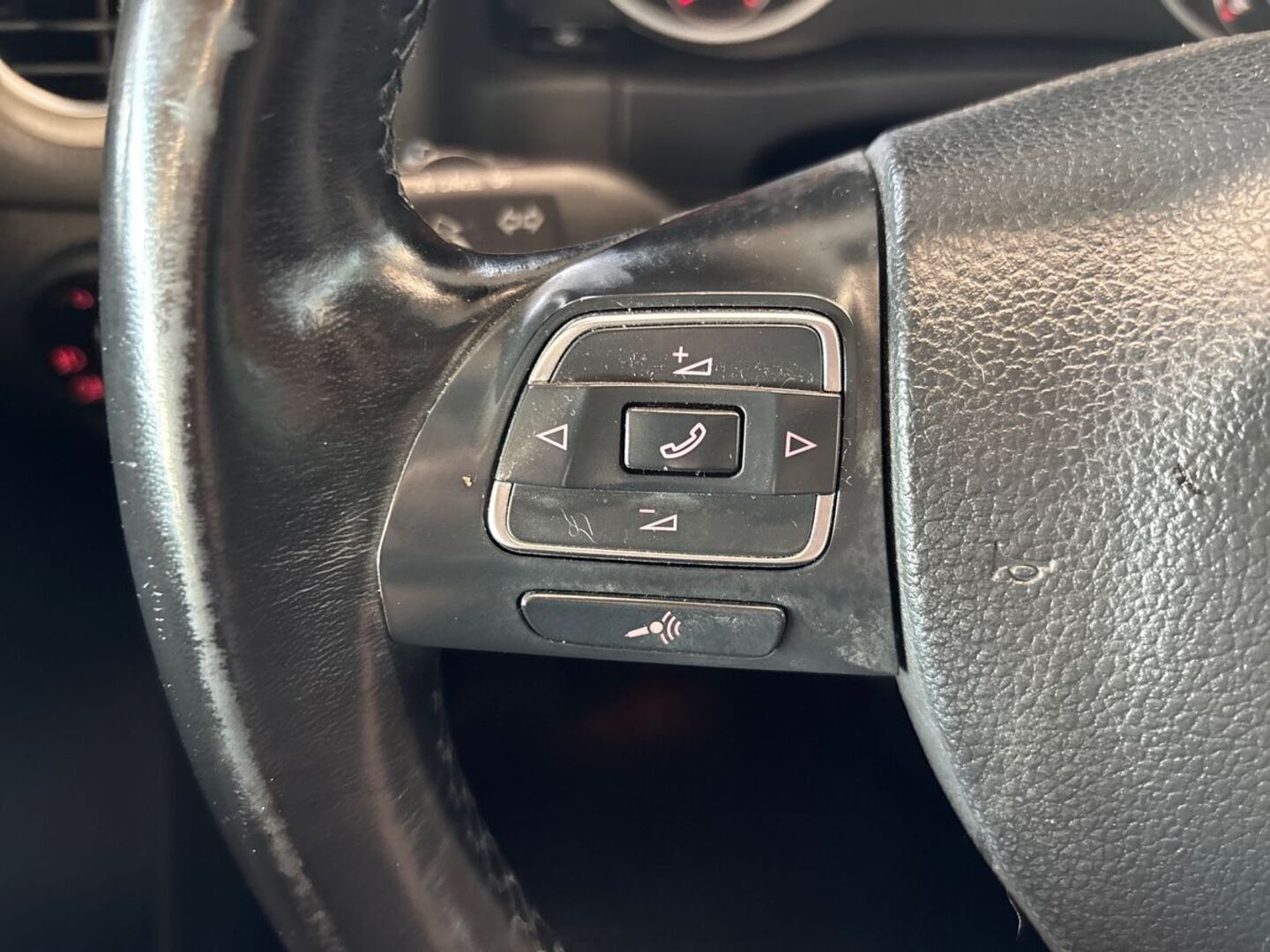 VOLKSWAGEN Tiguan 2010