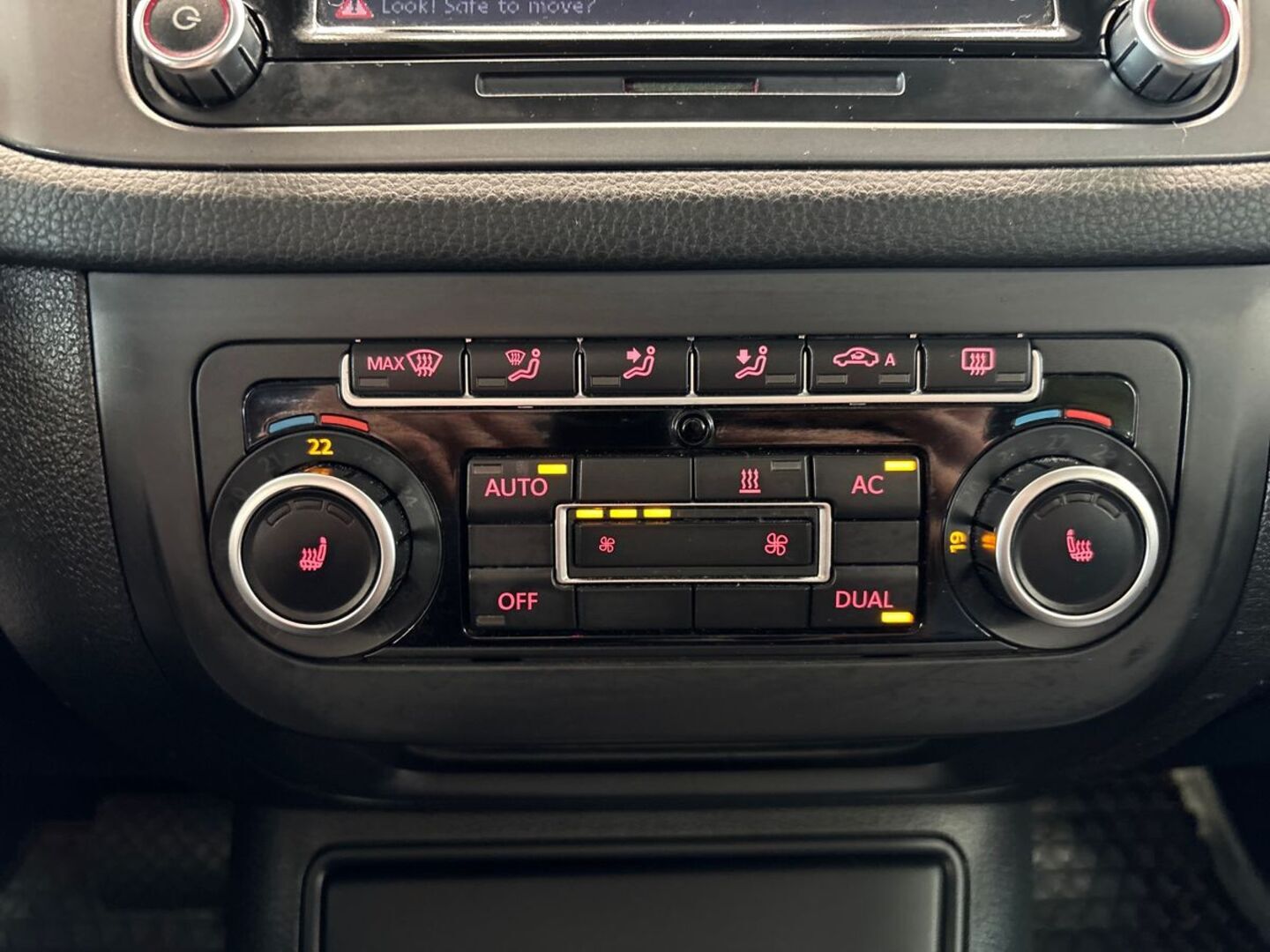 VOLKSWAGEN Tiguan 2010