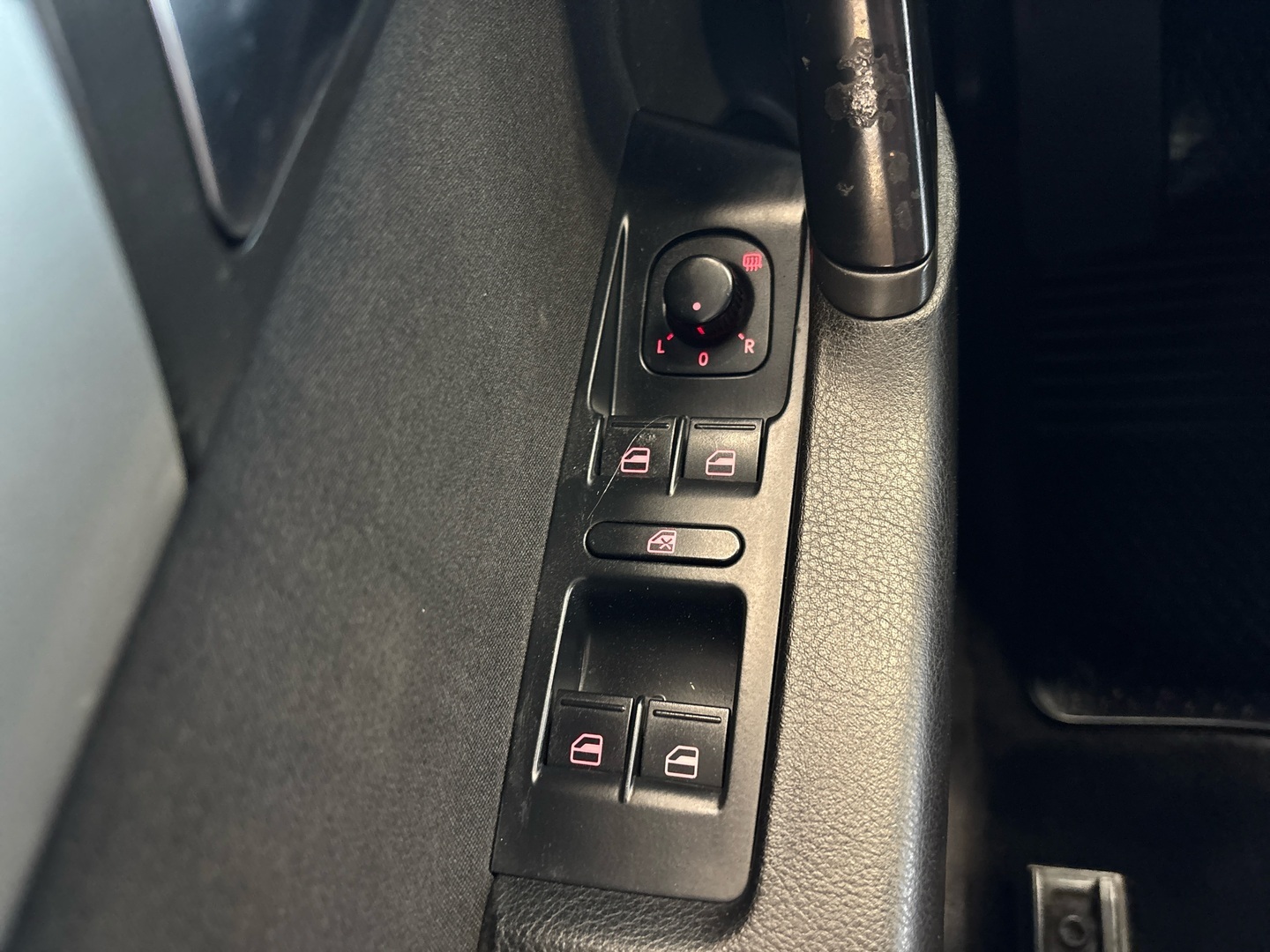 VOLKSWAGEN Passat 2011
