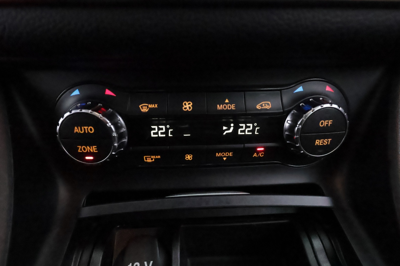 MERCEDES-BENZ GLA 2015