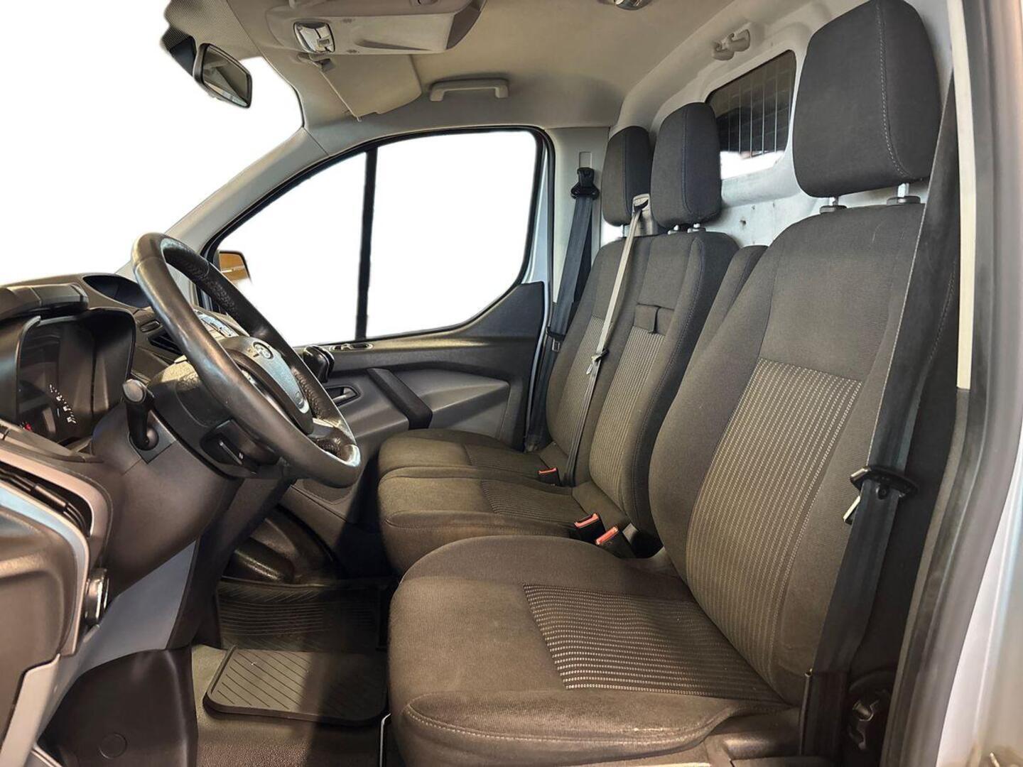 FORD Transit Custom 11