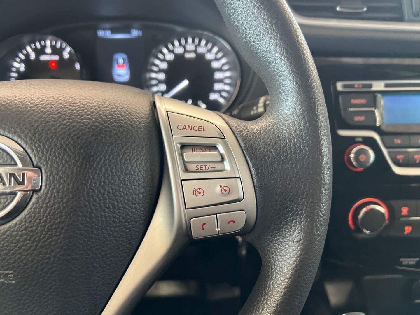 NISSAN Qashqai 2014