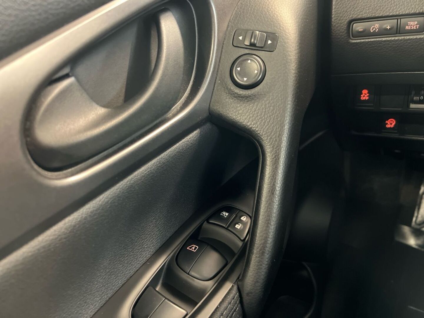 NISSAN Qashqai 2014