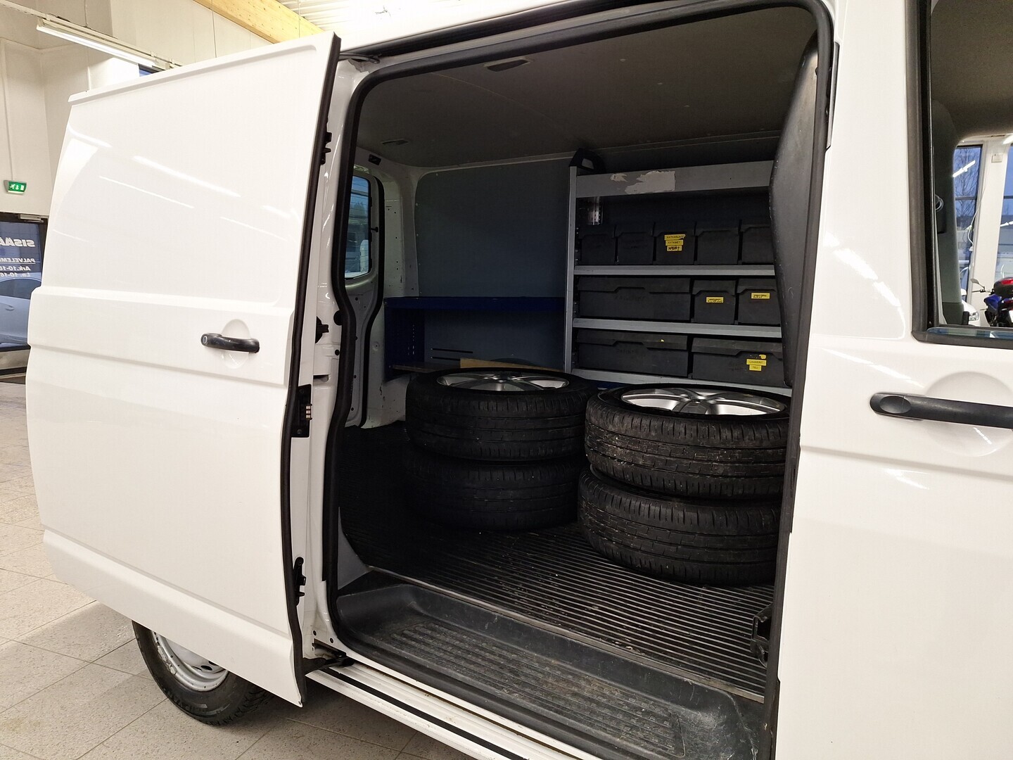 VOLKSWAGEN Transporter 2014