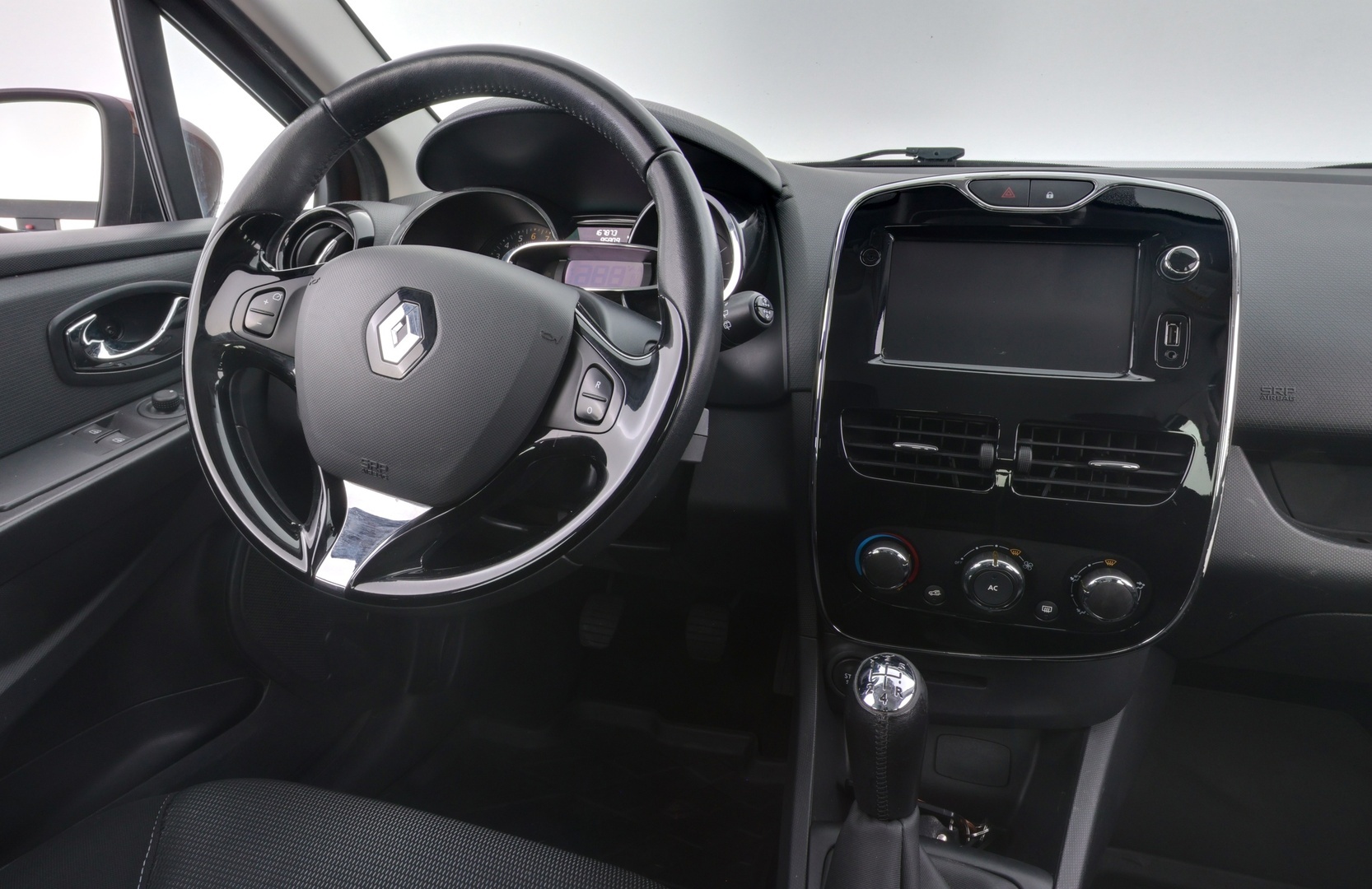 RENAULT Clio 2014