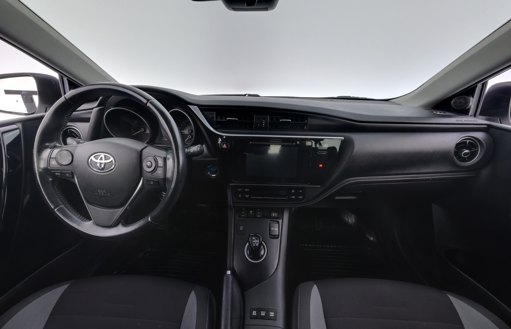 TOYOTA Auris 2017
