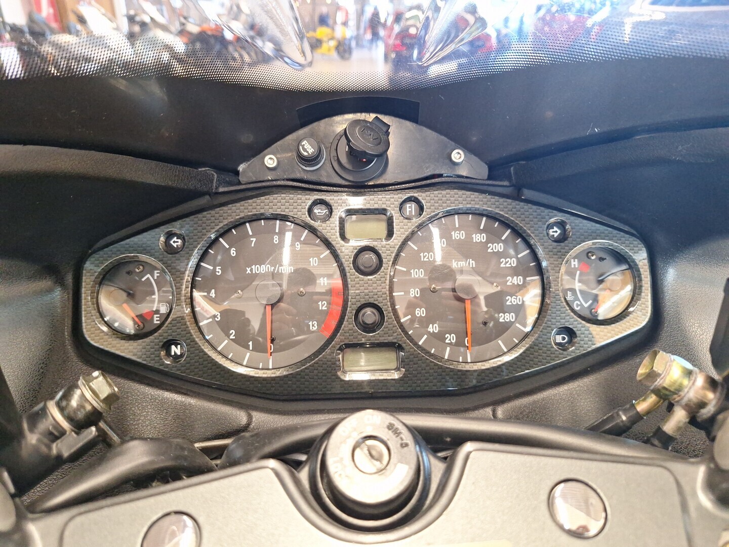 SUZUKI GSX 2006