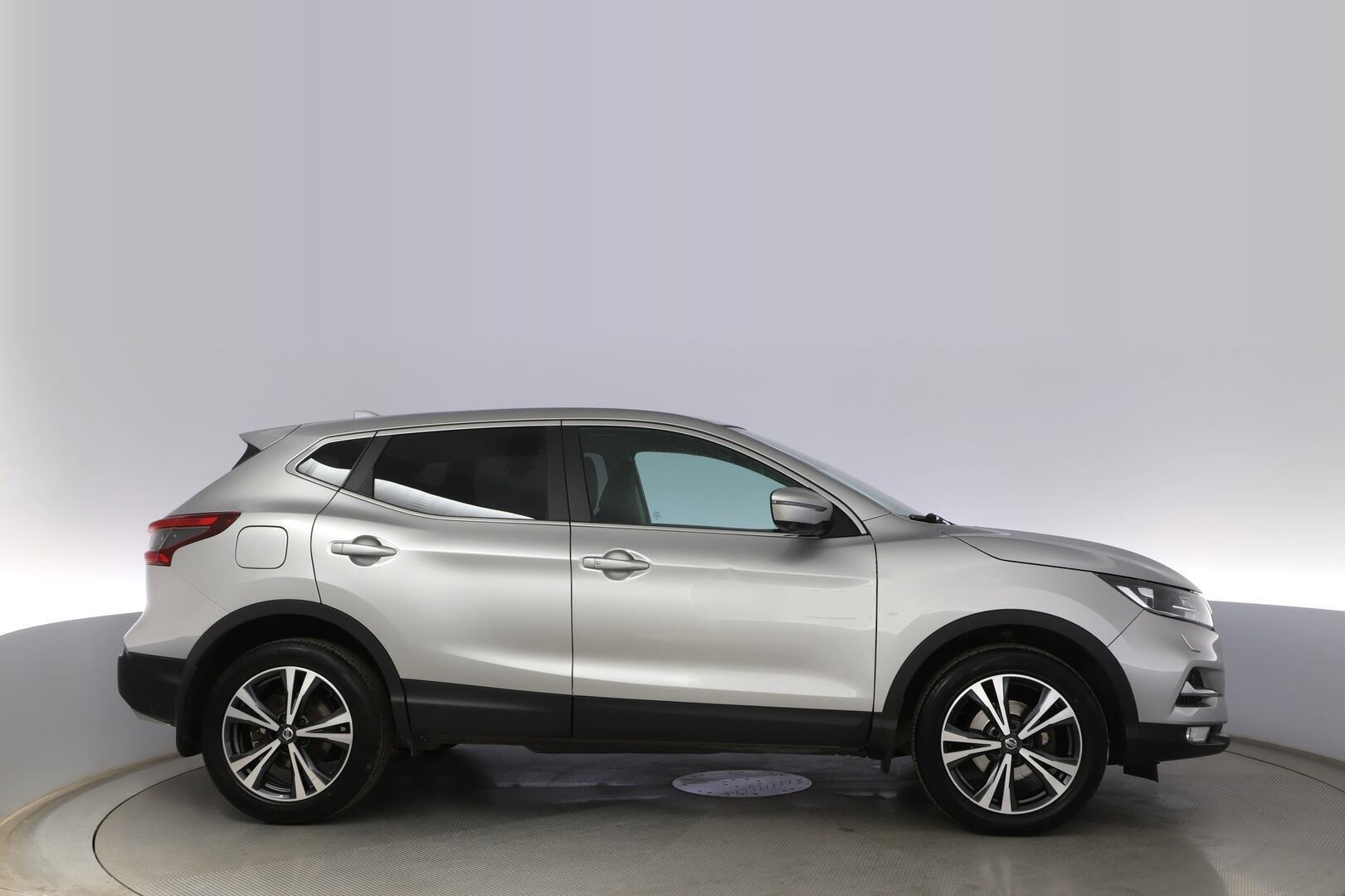 NISSAN Qashqai 2018