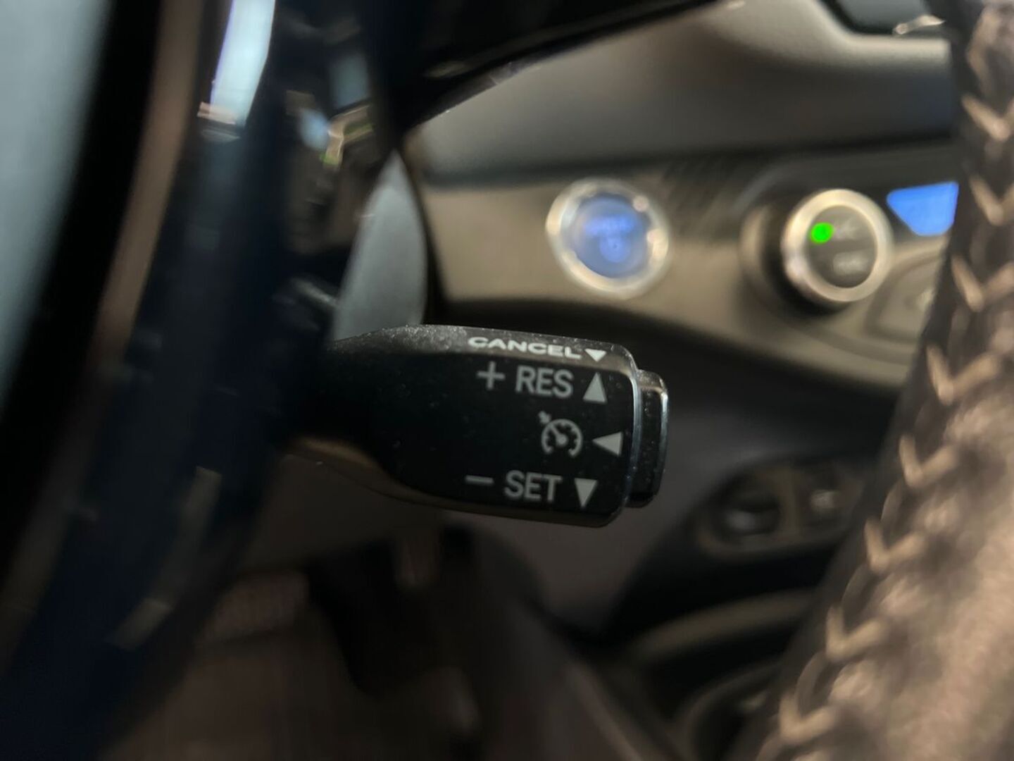 TOYOTA Yaris 2018