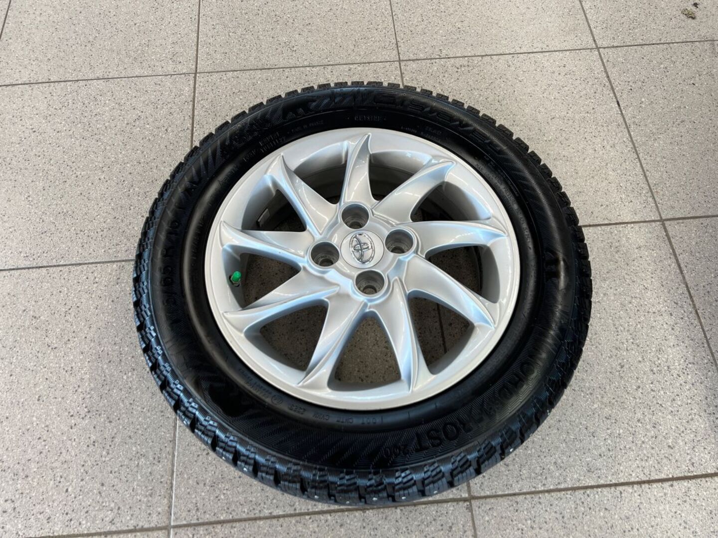 TOYOTA Yaris 2018