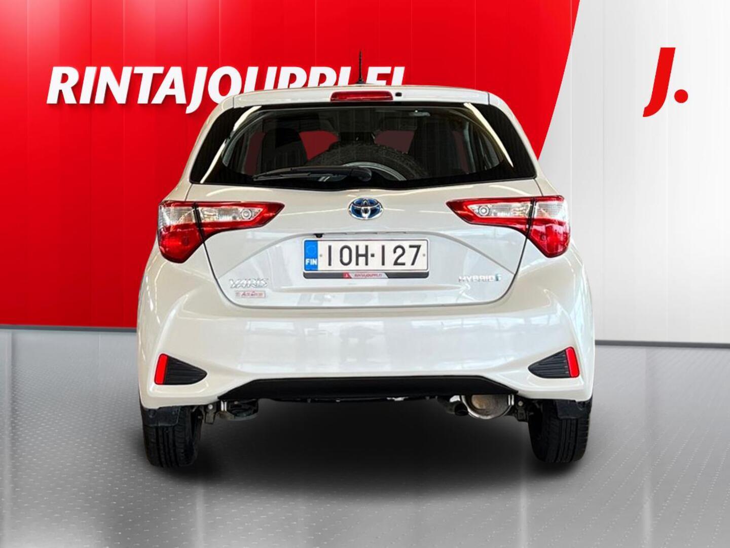 TOYOTA Yaris 2018
