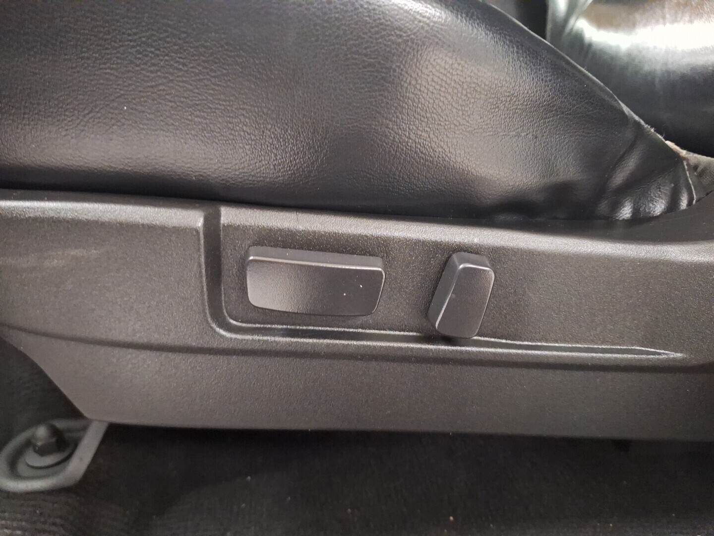 MITSUBISHI L200 2014