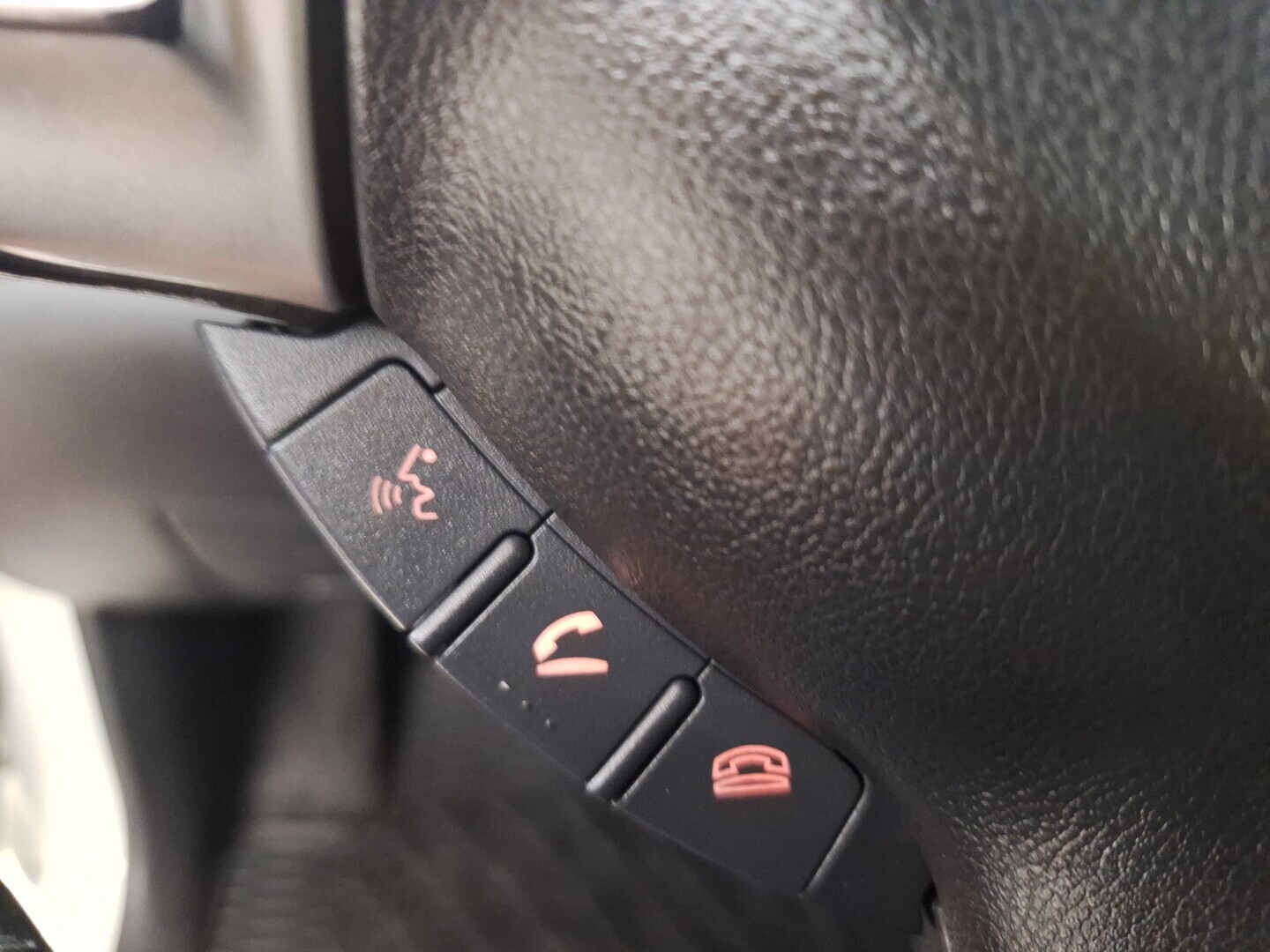 MITSUBISHI L200 2014