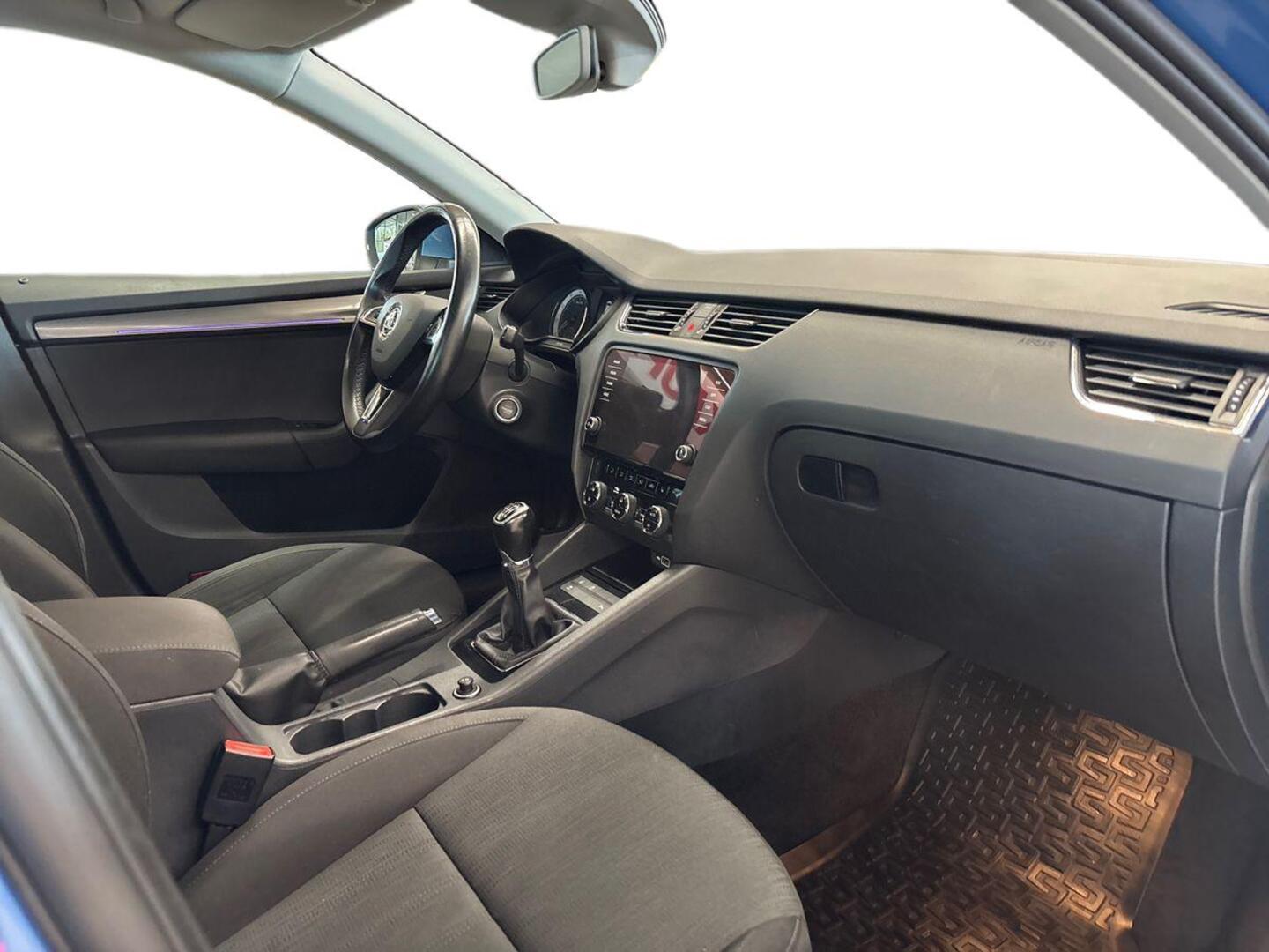 SKODA Octavia 9