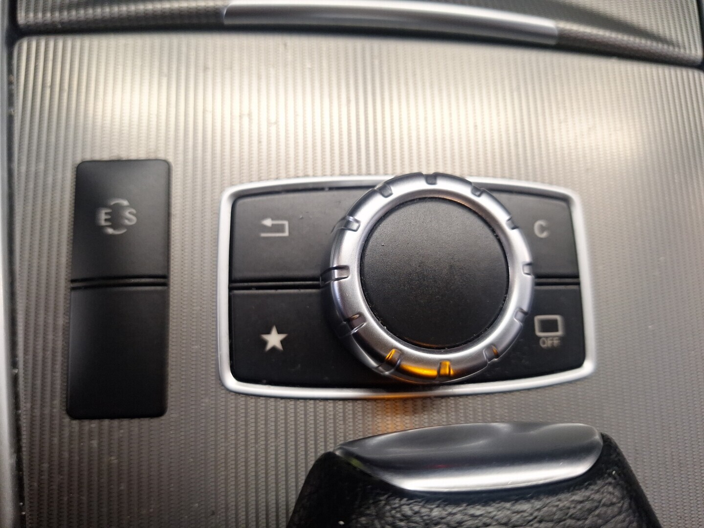 MERCEDES-BENZ E 2015
