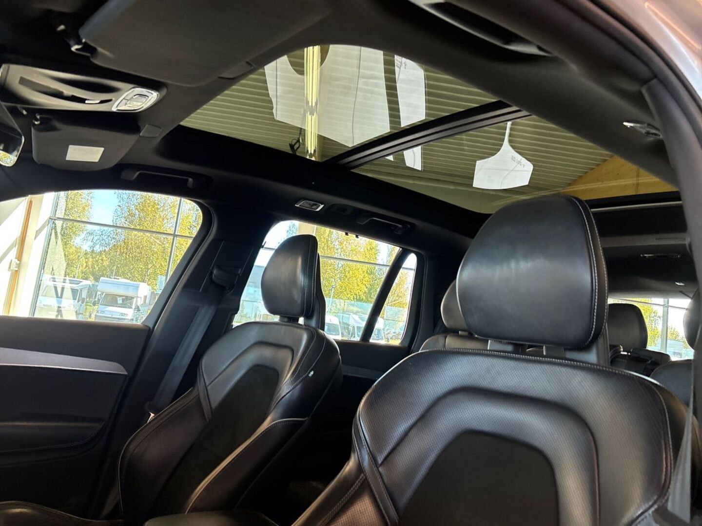 VOLVO XC90 28