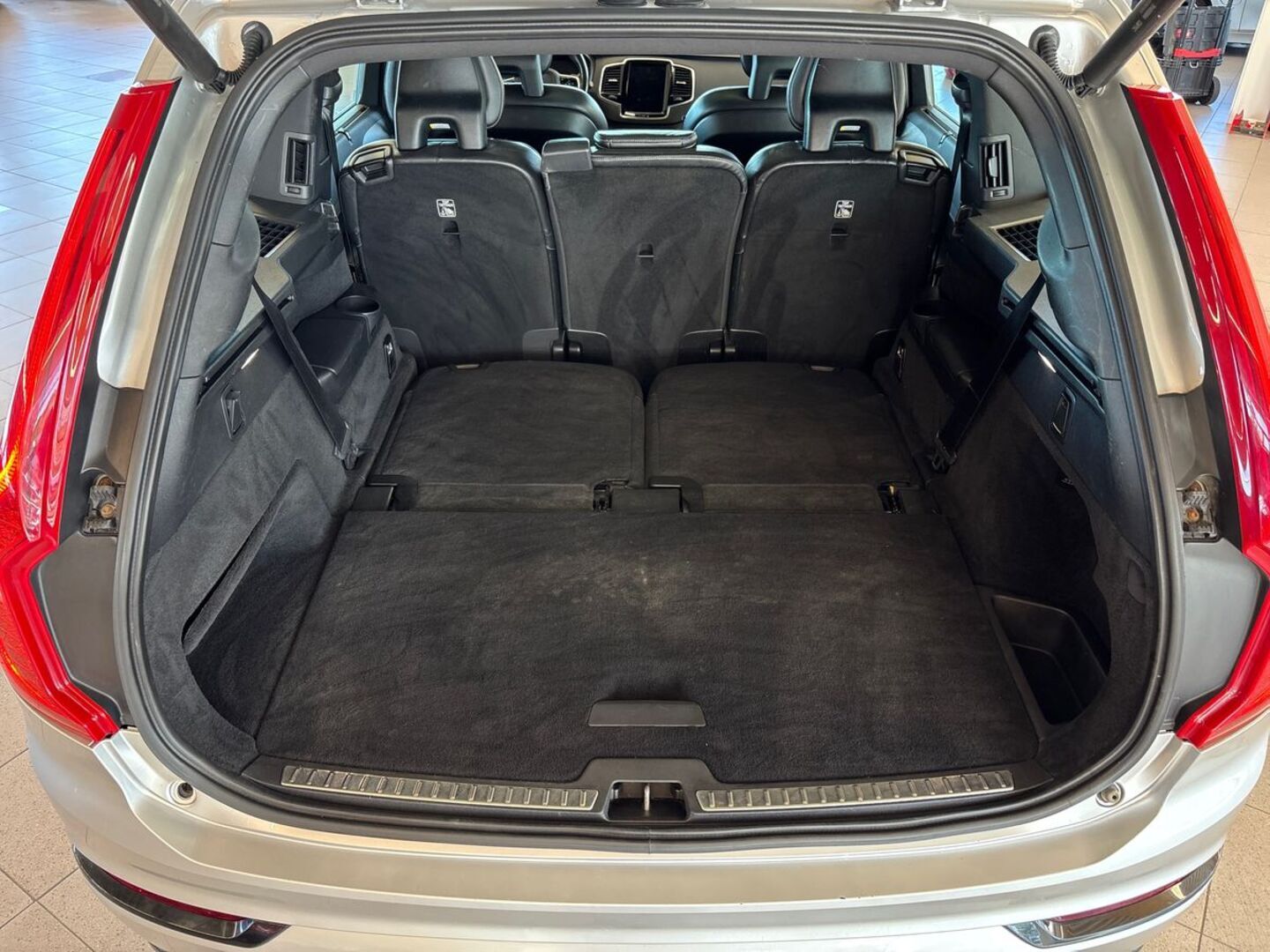 VOLVO XC90 9