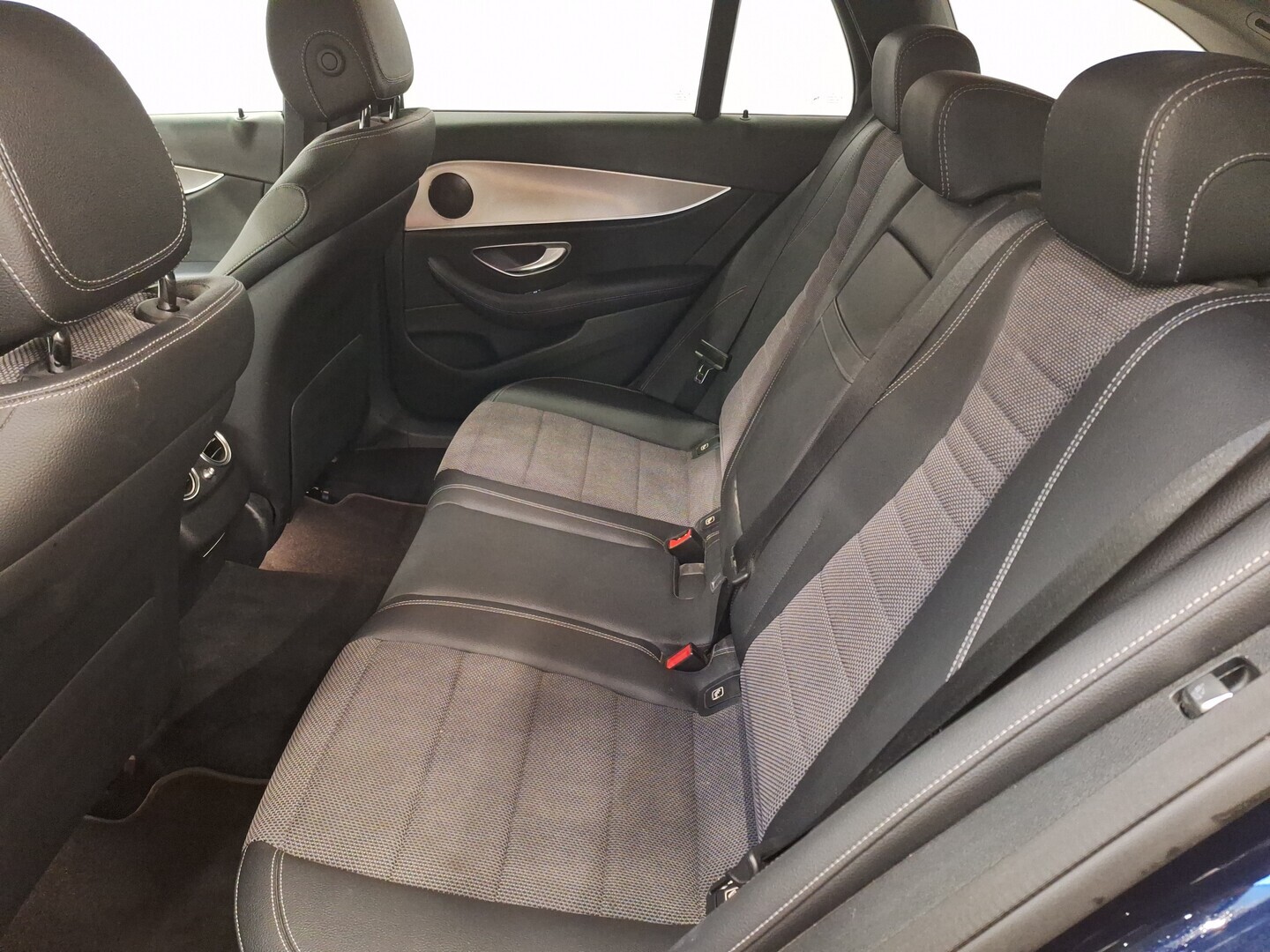 MERCEDES-BENZ E 2018