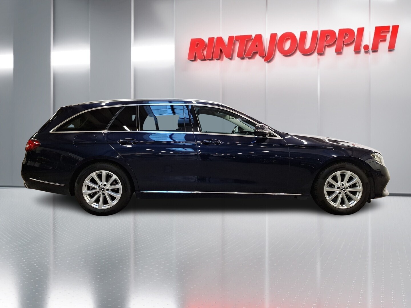 MERCEDES-BENZ E 2018