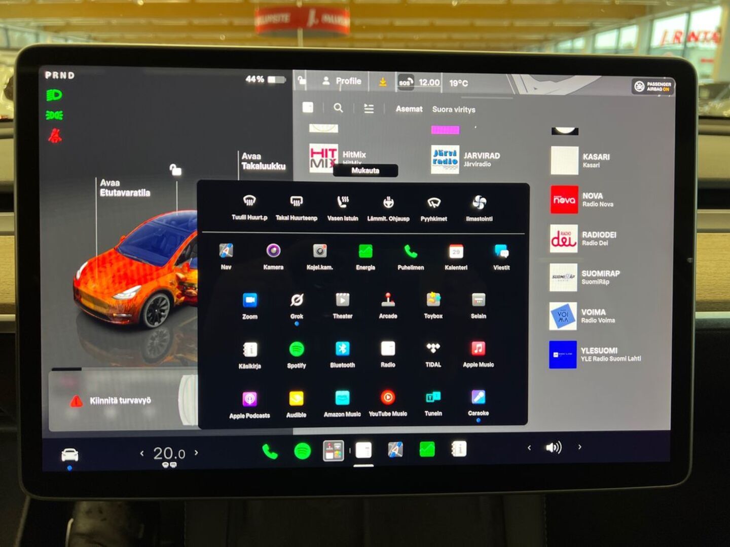 TESLA Model Y 2023