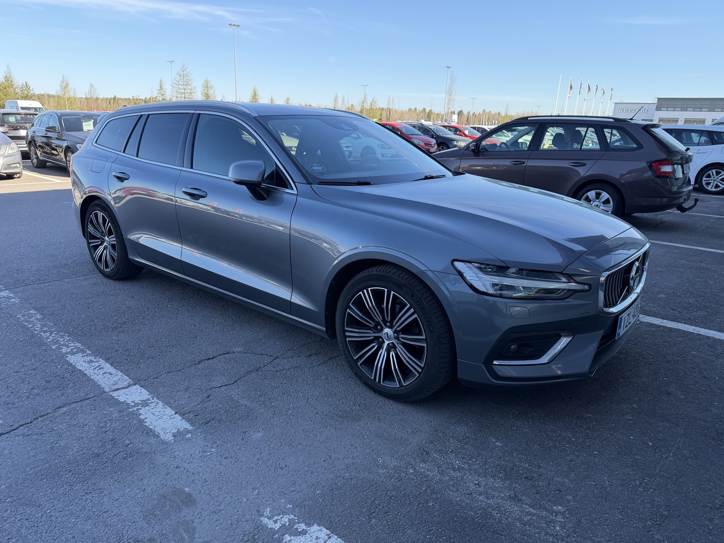 VOLVO V60 2021