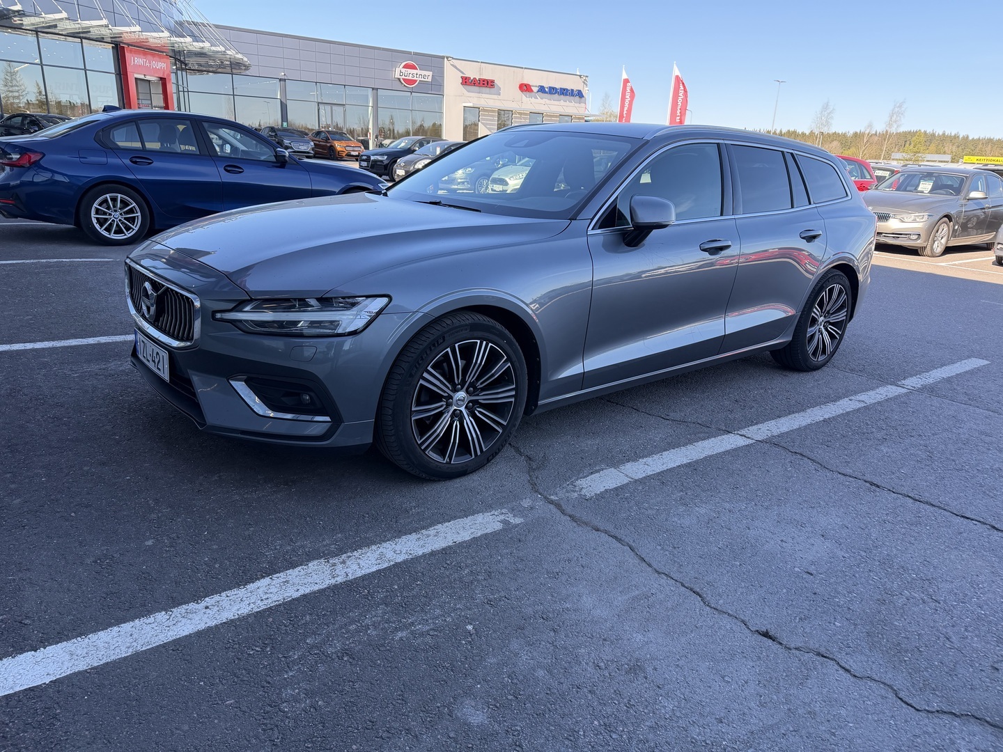 VOLVO V60 2021