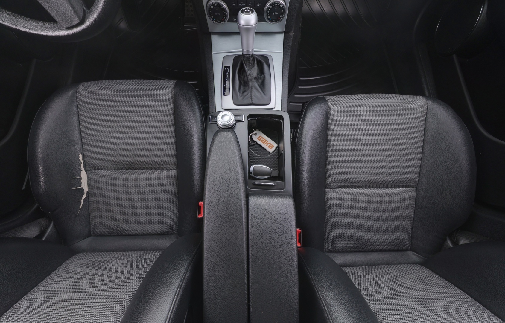 MERCEDES-BENZ C 2010