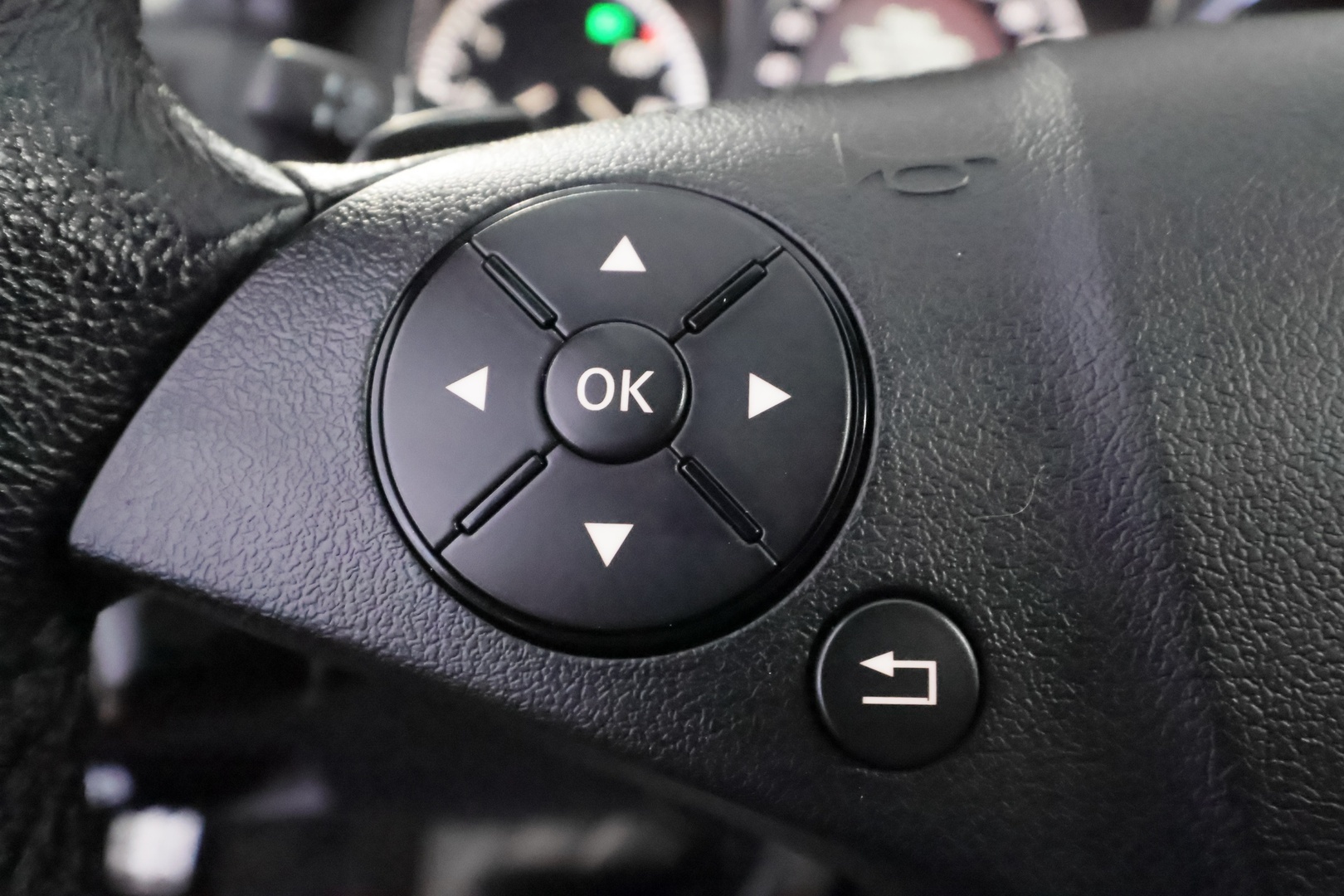 MERCEDES-BENZ C 2010