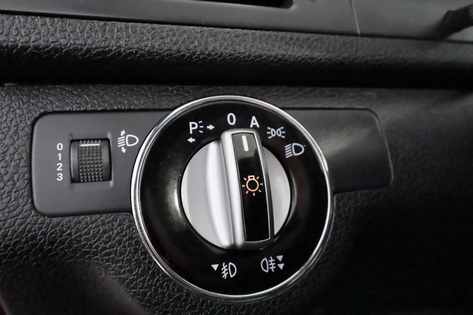 MERCEDES-BENZ C 2010