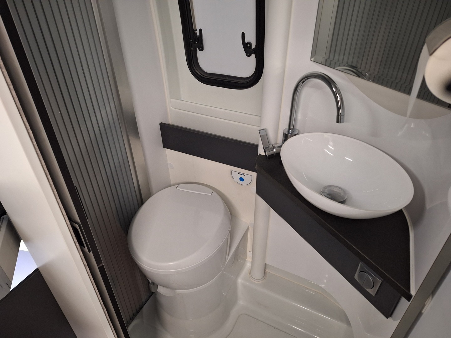 ADRIA TWIN 640 SGX 2021