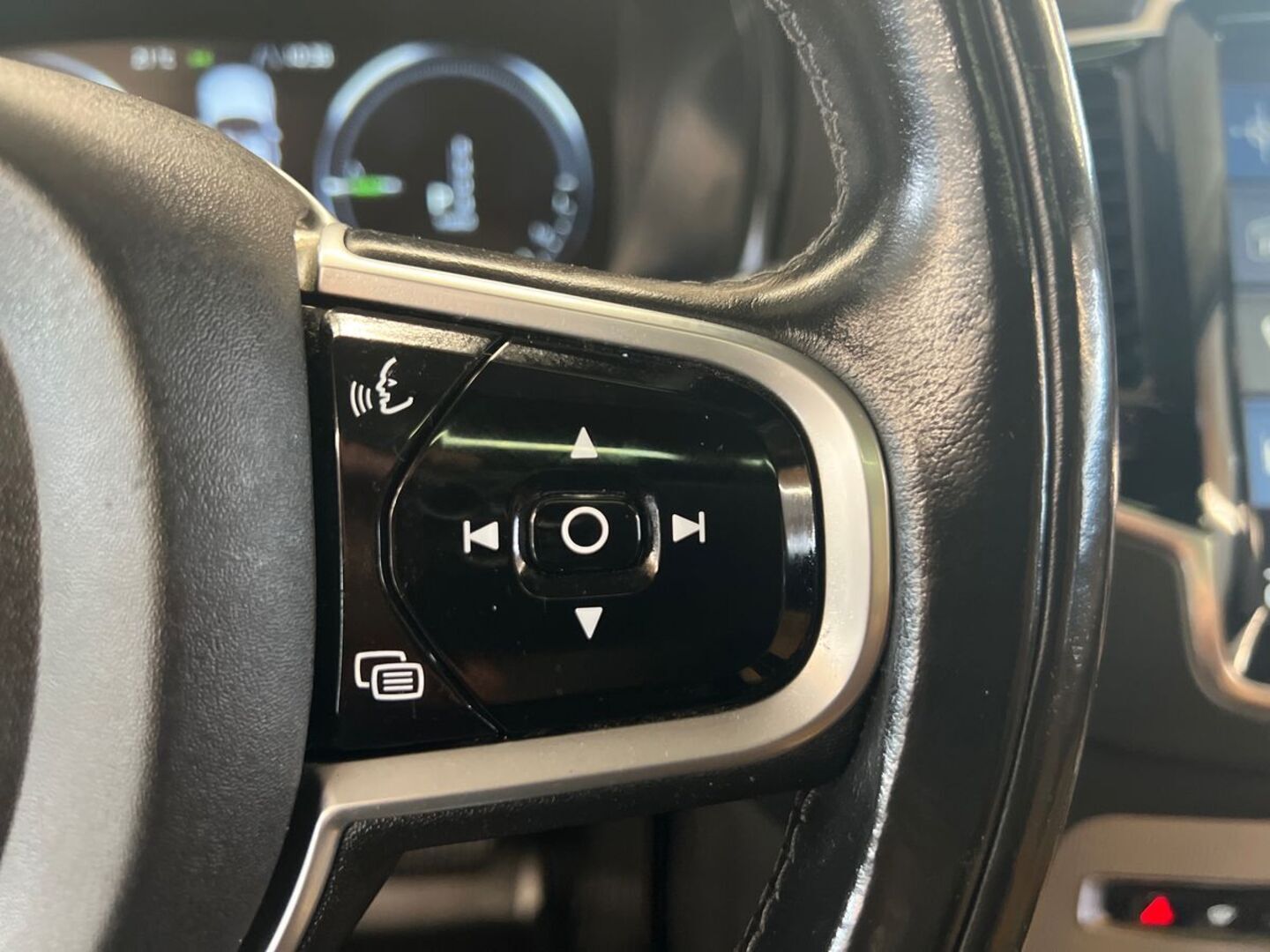 VOLVO XC90 2016
