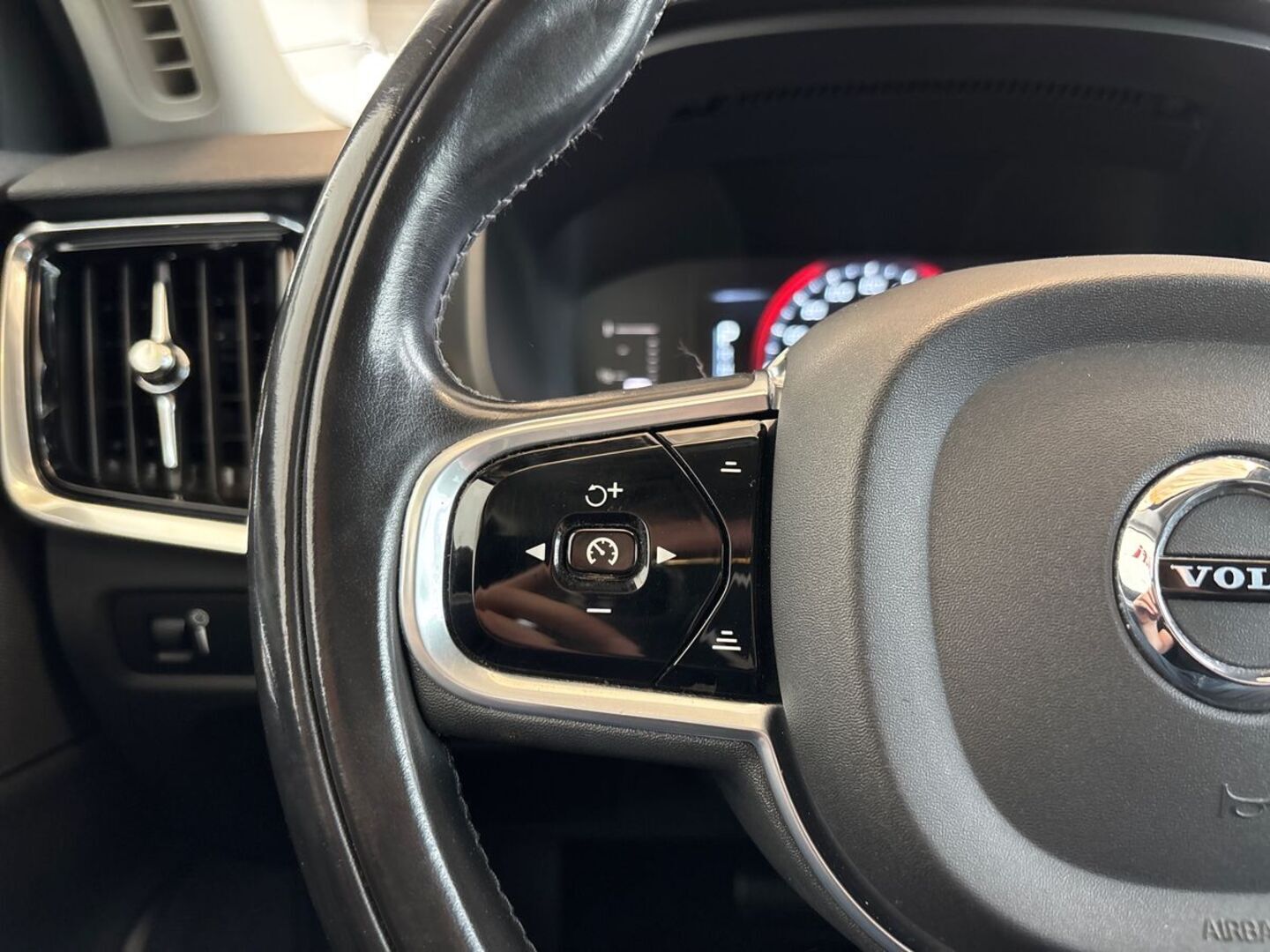 VOLVO V90 2017