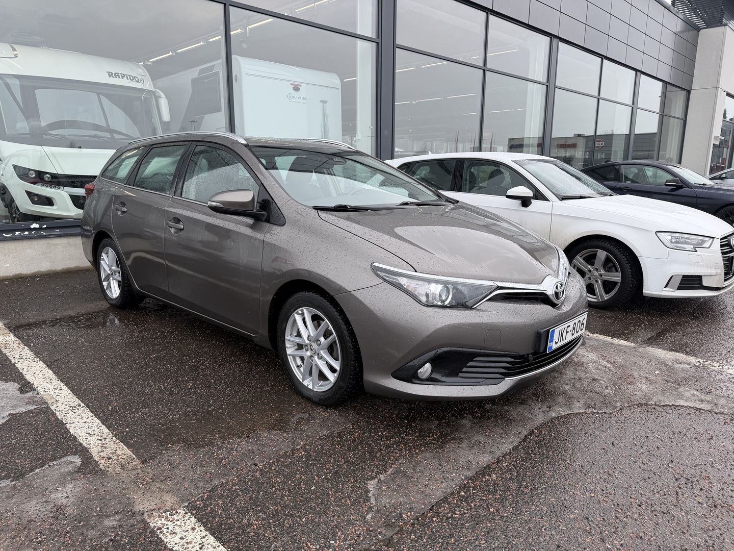 TOYOTA Auris 2017