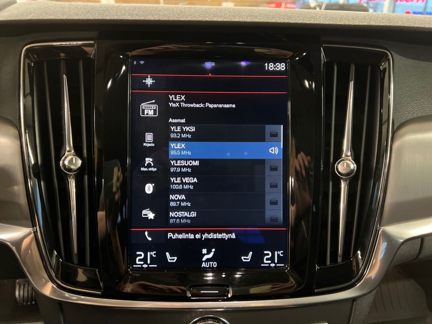 VOLVO V90 15
