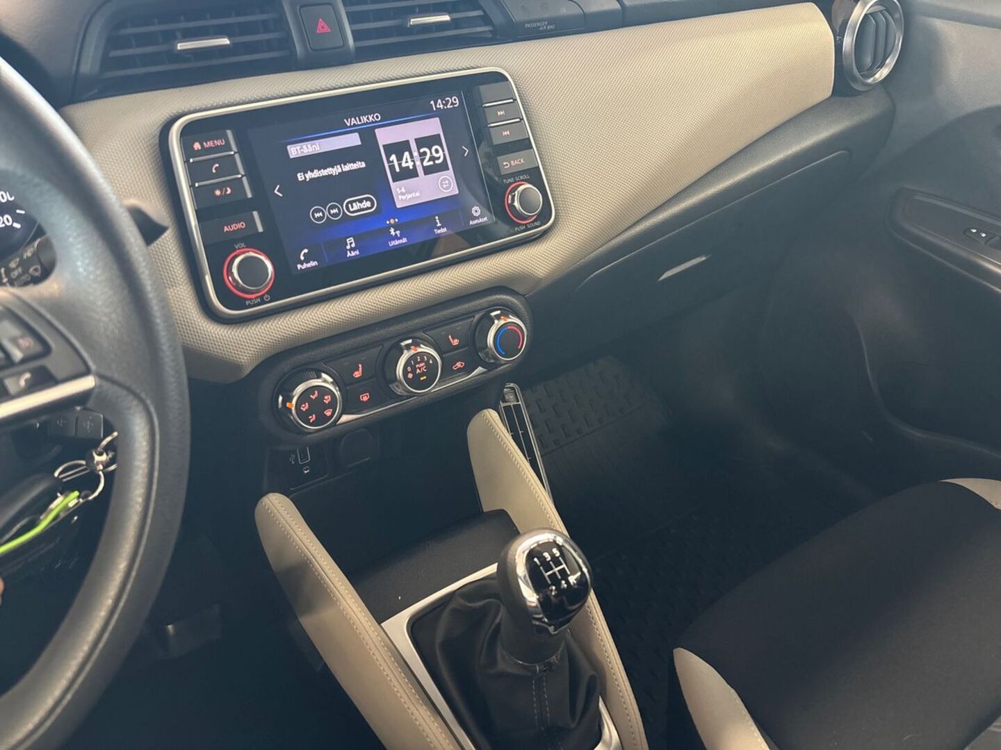 NISSAN Micra 2018