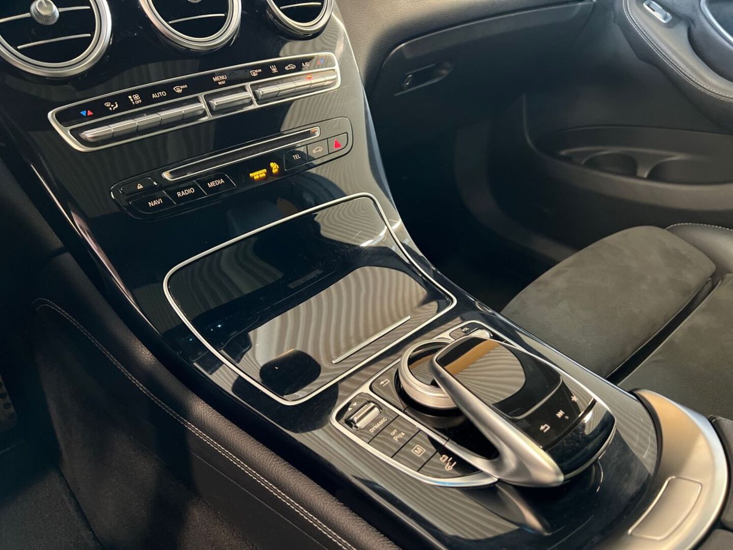 MERCEDES-BENZ GLC 2018