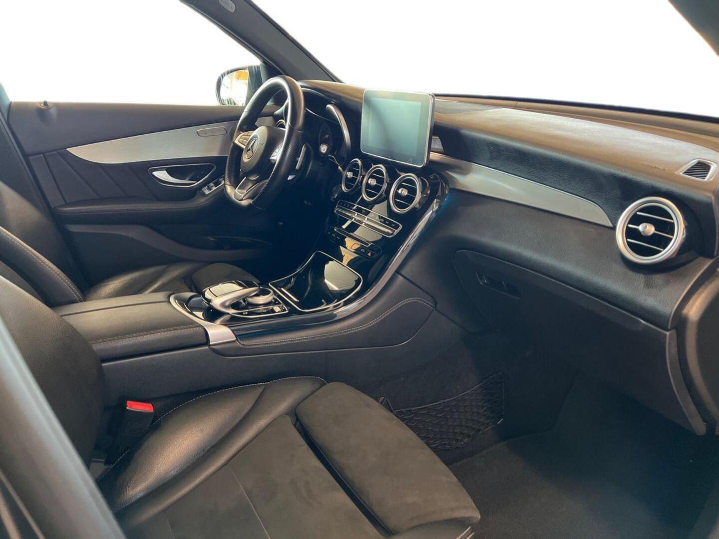 MERCEDES-BENZ GLC 2018