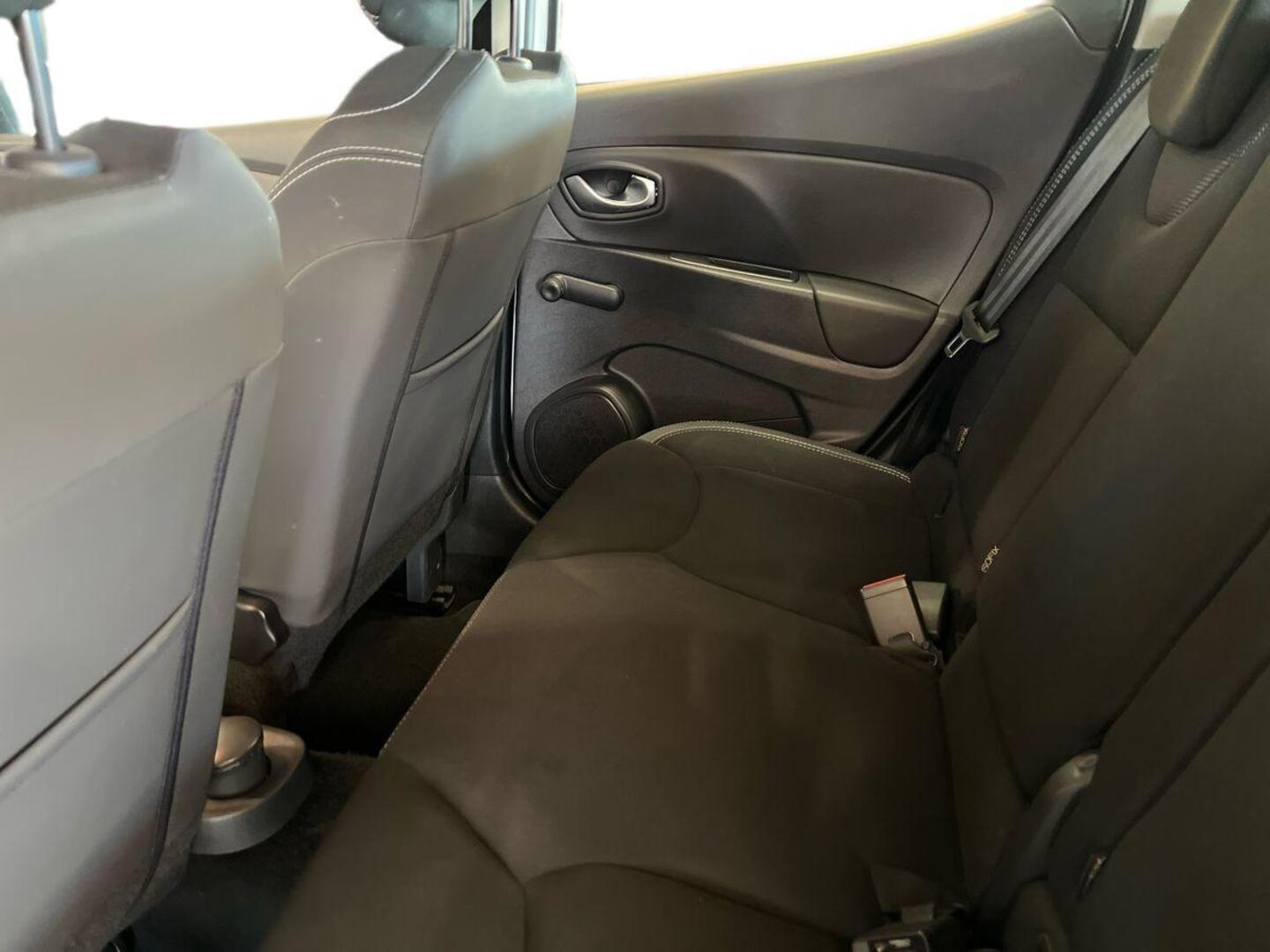 RENAULT Clio 10