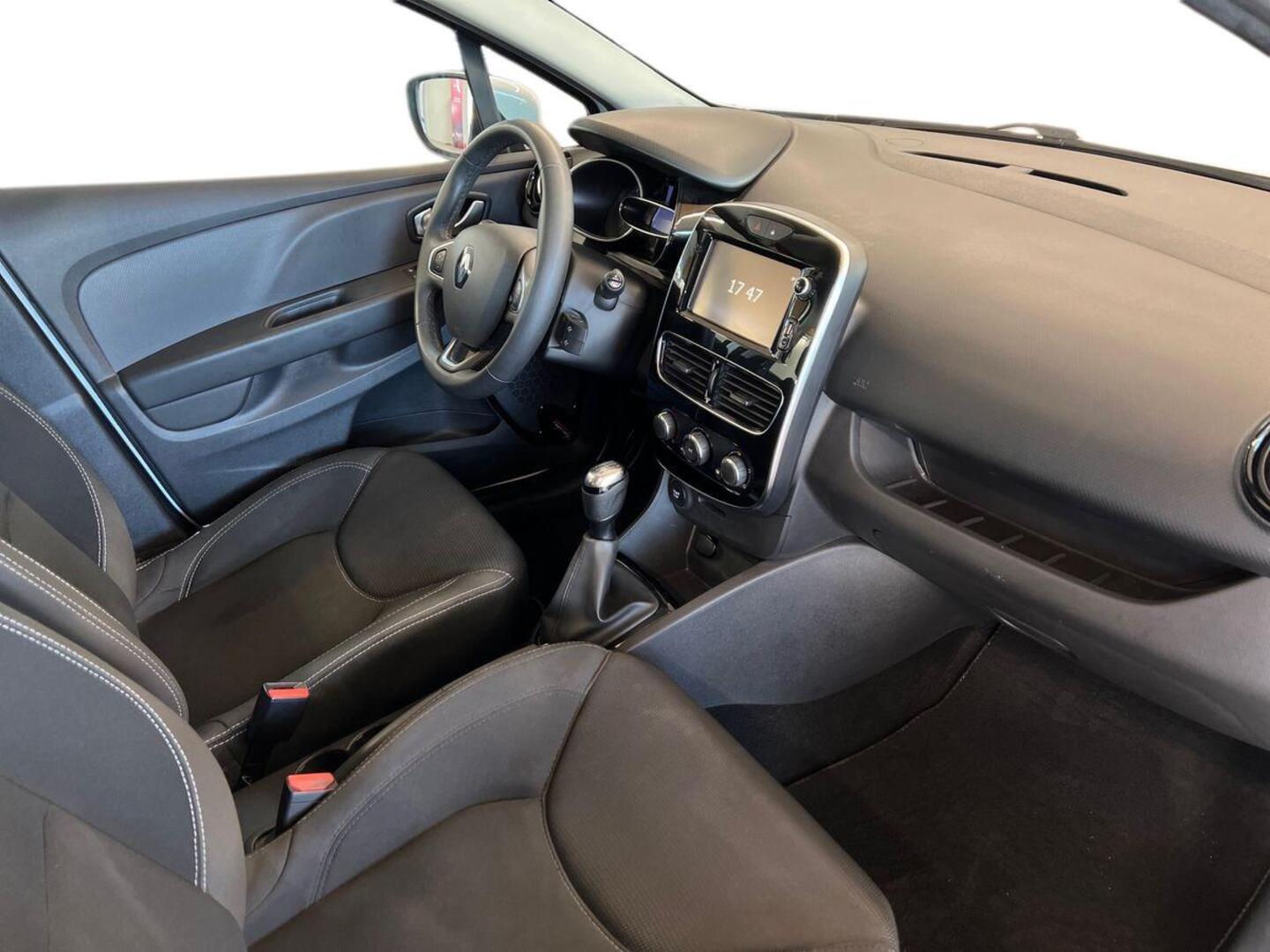 RENAULT Clio 9