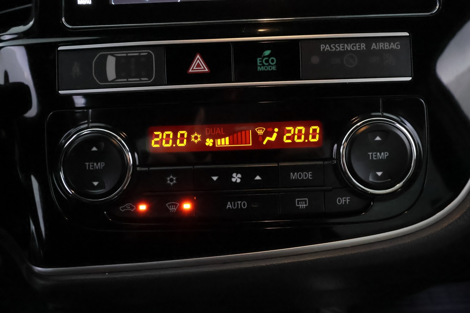 MITSUBISHI Outlander PHEV 2019